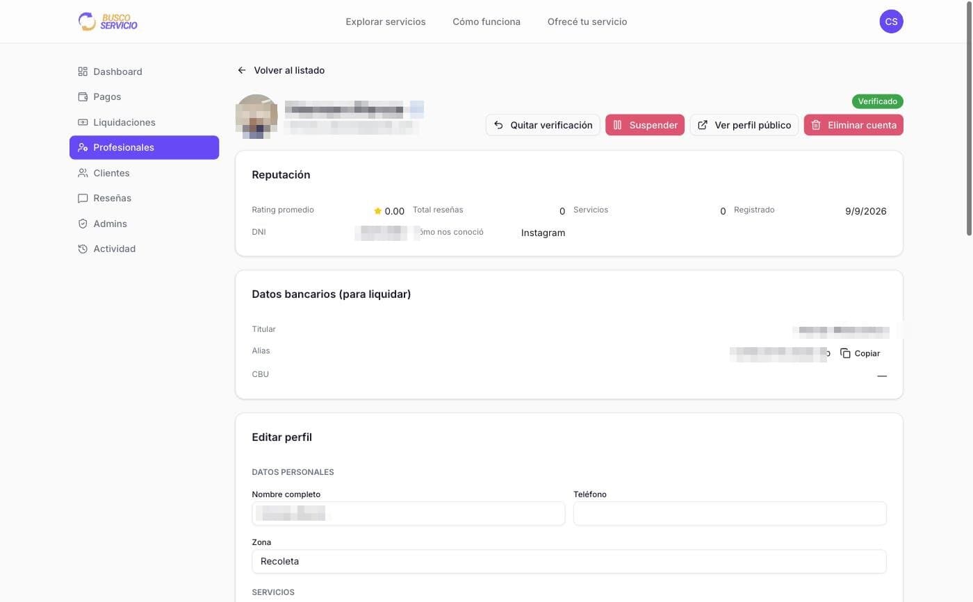 La ficha de un profesional, con su reputación, el estado de verificación y los datos bancarios para la liquidación. Los datos personales aparecen difuminados.